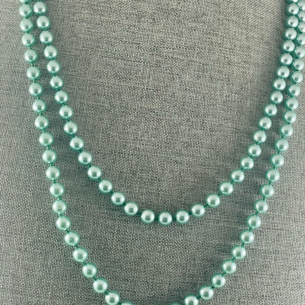 Elegant Aqua coloured Pearl Necklace